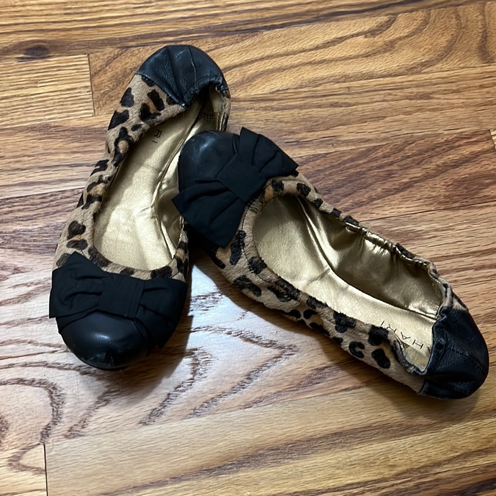 Tahari leopard ballet flats